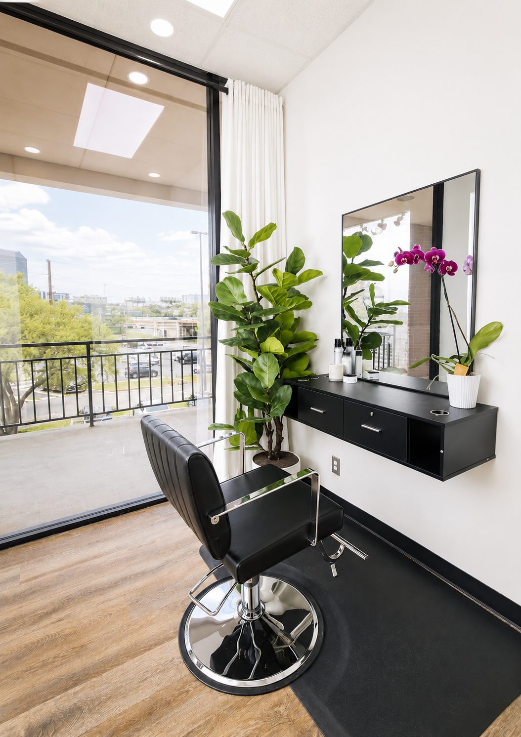 Vu Cheveux Studio salon station