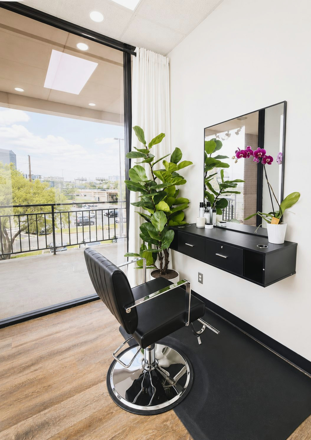 Vu Cheveux Studio salon station